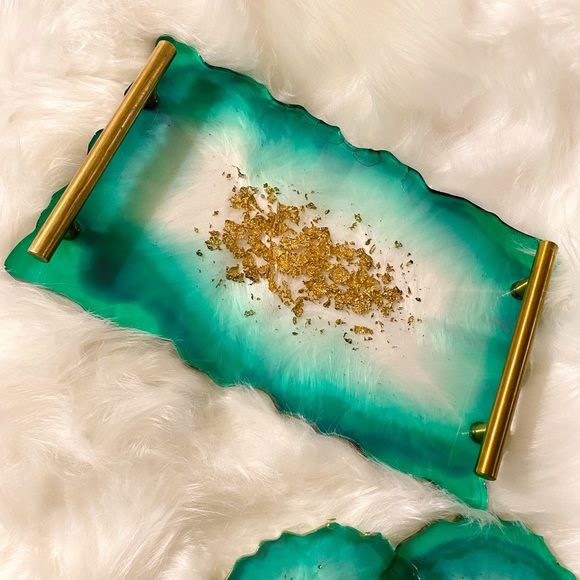 Handmade Green Resin Tray With Handles And Coasters - Picture 4 of 13